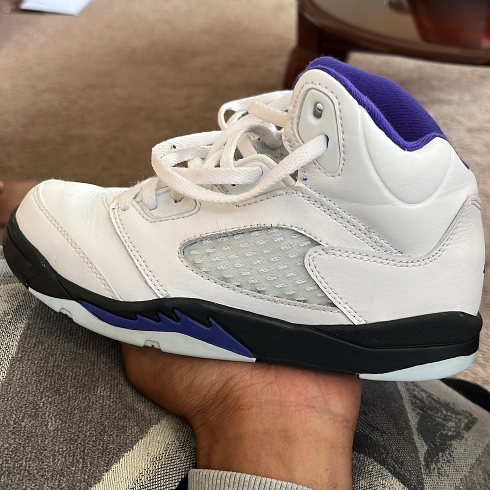Air Jordan 5 grade school
